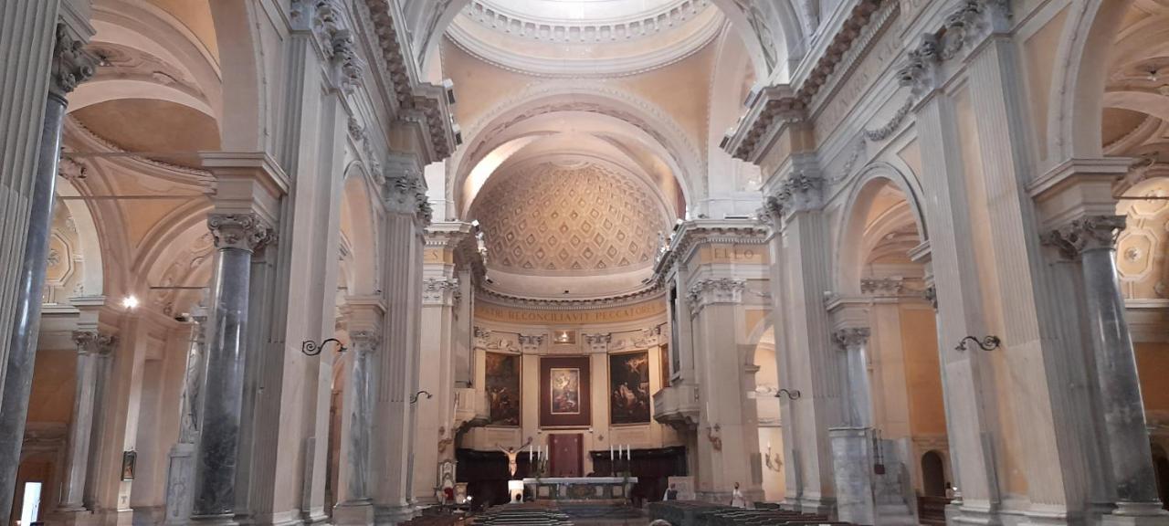 Corte Cavour. Una mansarda nel cuore della città Ravenne Extérieur photo